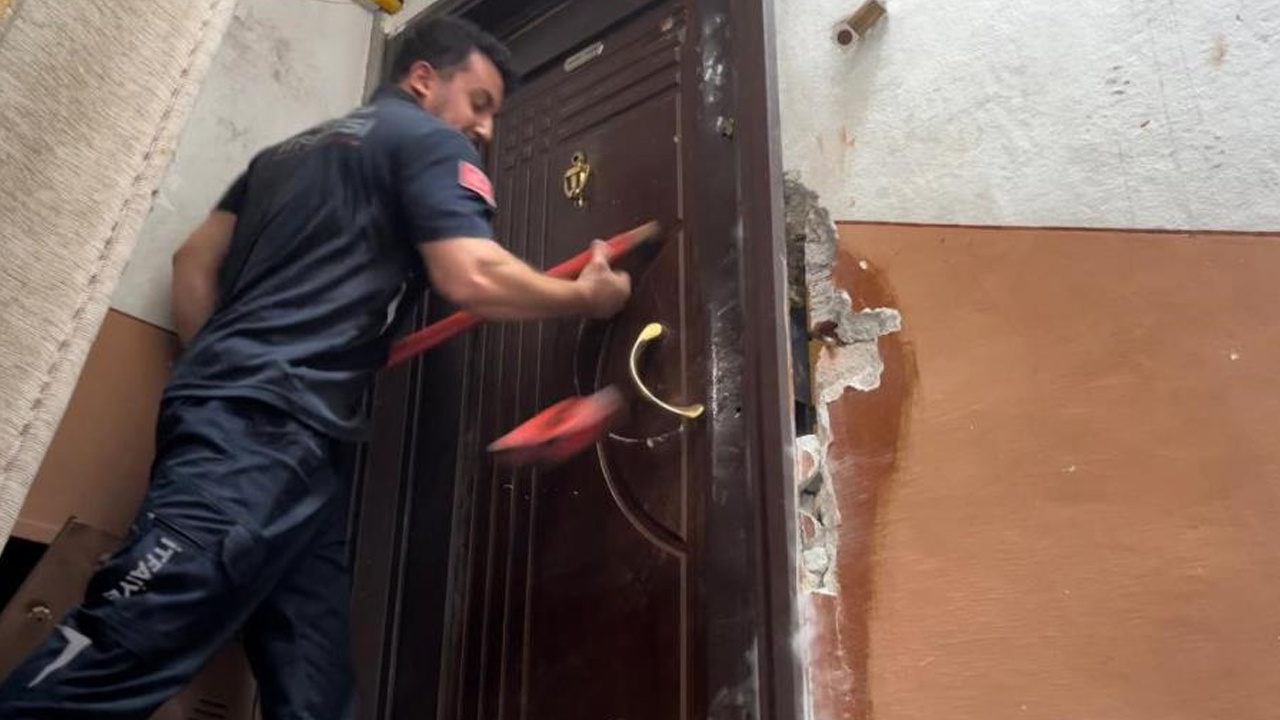 Bursa'da ev sahibinden pes dedirten hareket! Balyoz kırıldı, çelik kapı kırılmadı