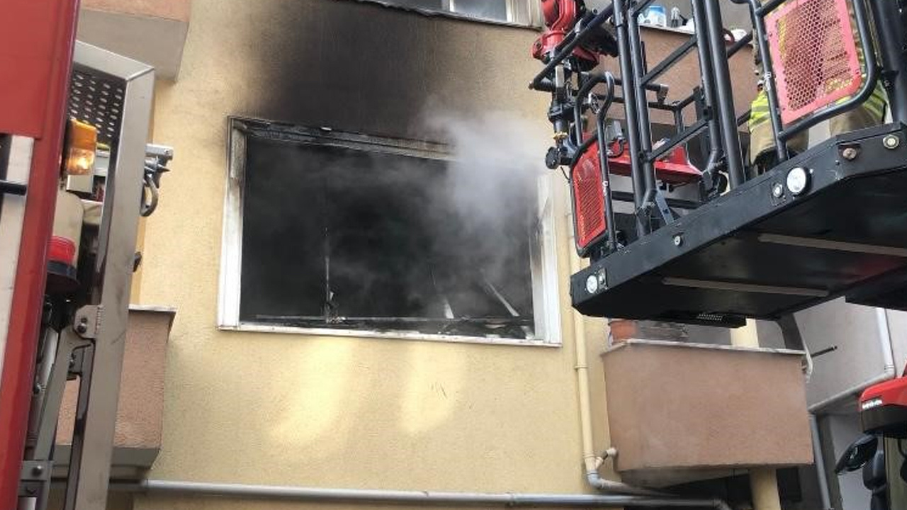 Pendik’te bayram günü korkutan yangın! 5 kişi mahsur kaldı