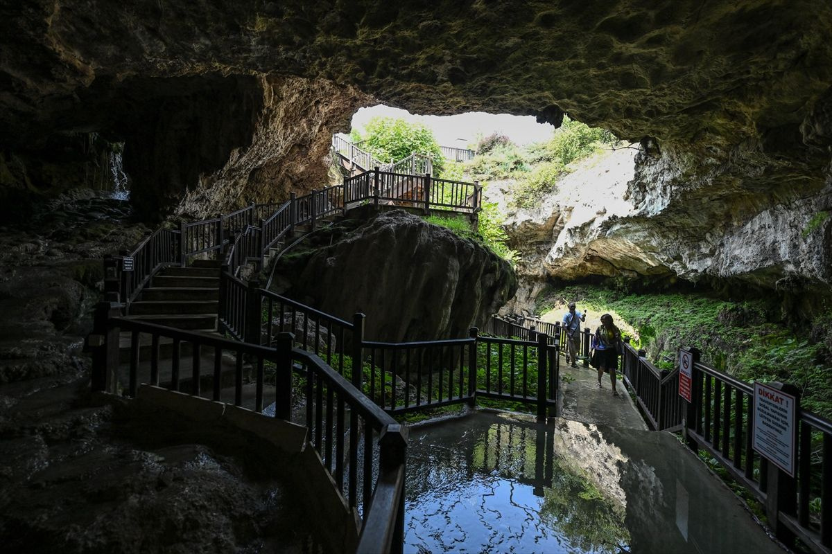 Yerin altındaki Pamukkale: İşte Kaklık Mağarası