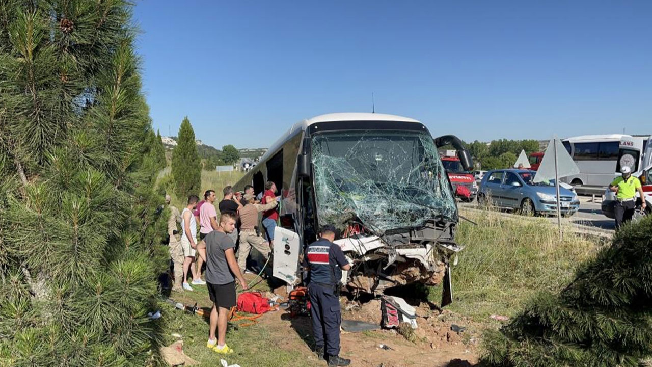 Eskişehir’deki otobüs kazasında yaralı sayısı 41’e yükseldi!