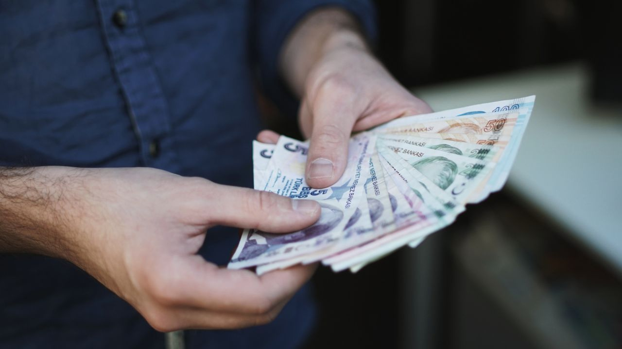 Memur ve emekli zammı ile ilgili son dakika kulis bilgisi! En düşük emekli maaşı 8.500 TL! Kademeli zamda kim ne kadar alacak?