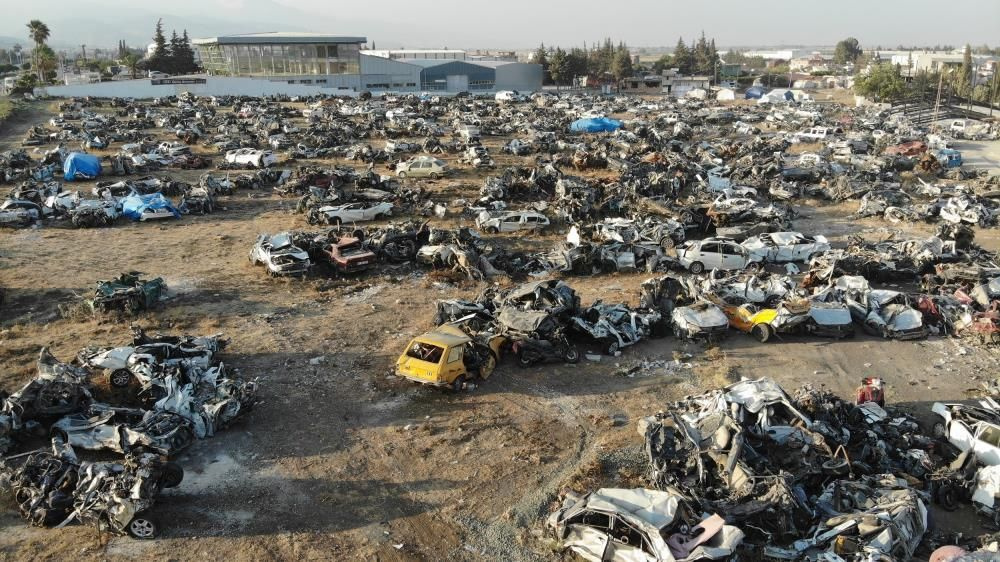 Deprem sonrası araç mezarlığına dönmüştü! Enkazdan çıkarılan araçların akıbeti belli oldu: 30 gün süre verildi!