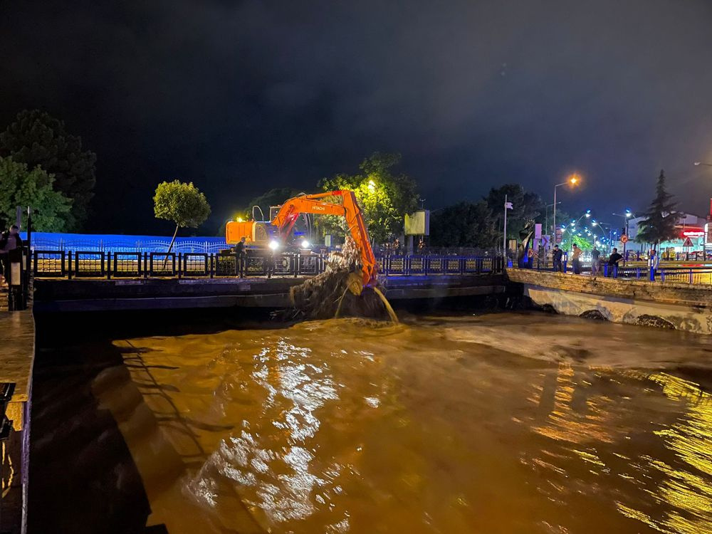 Ordu’da sağanak sonrası heyelan yaşandı! Hepsi toprak altında kaldı