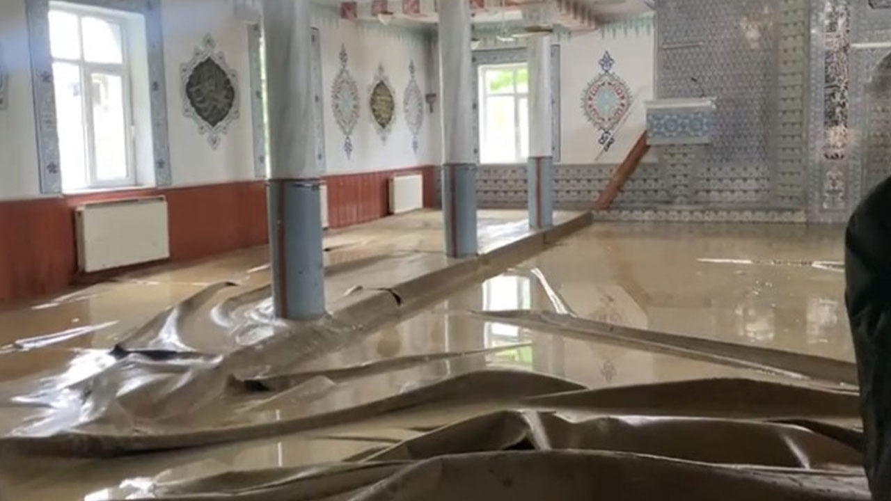 Zonguldak'ta bir cami sular altında kaldı!