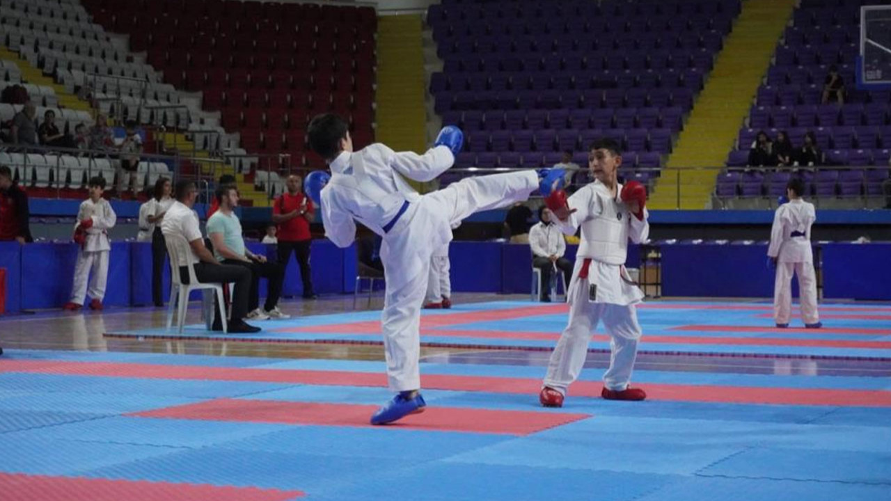 Anadolu Yıldızlar Ligi'nde Karate Yarı Final Müsabakaları Sona Erdi