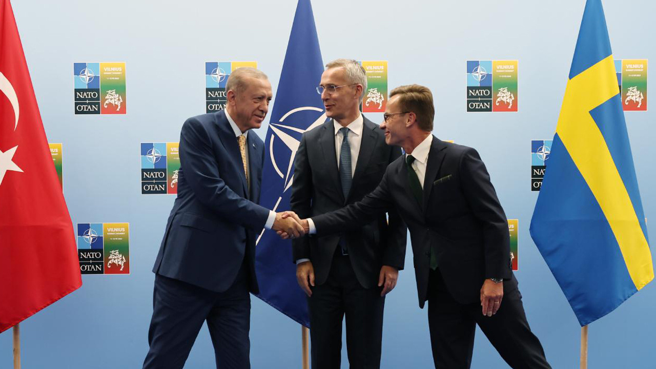 İsveç'in NATO üyeliğine yeşil ışık! Türkiye'den dikkat çeken AB mesajı: "Somut adımlar bekliyoruz"