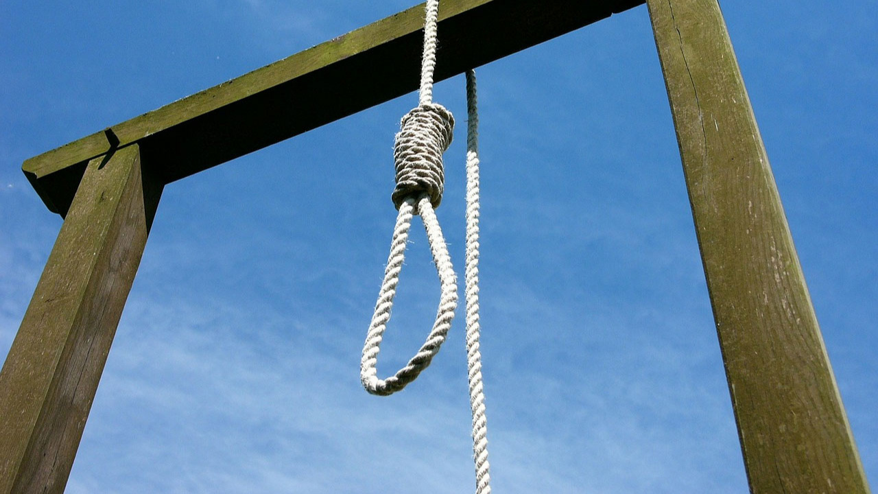 İran'da bir sanık yine idam cezasına mahkum edildi!