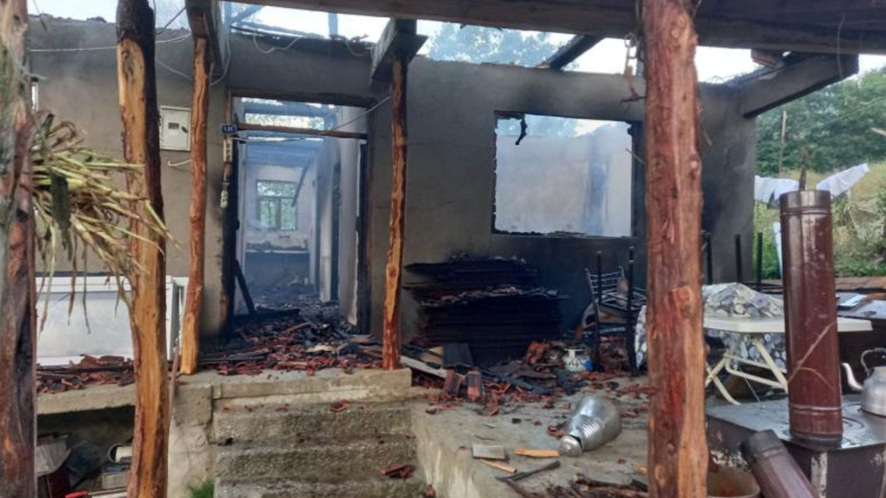 Sinop'ta yangın çıkan evde 2 kişinin cansız bedenine ulaşıldı