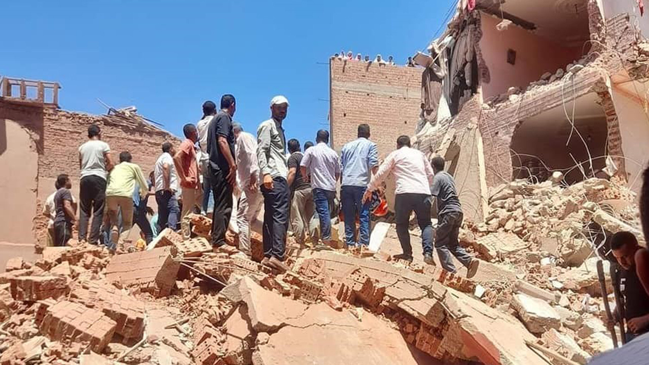 Mısır'da can pazarı! 8 katlı bina çöktü: 3 ölü, çok sayıda yaralı var