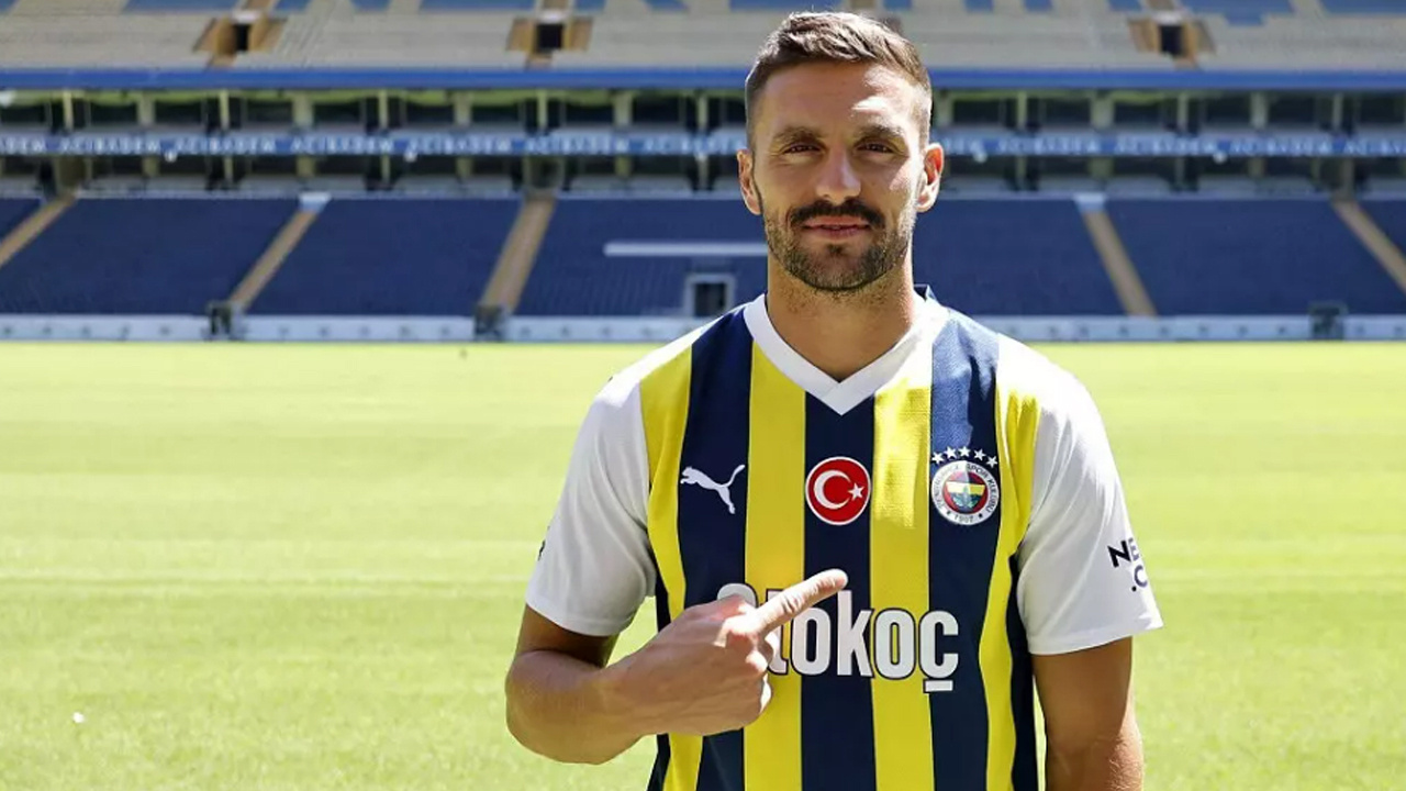 Dusan Tadic resmen Fenerbahçe'de! İşte dev transferin maliyeti...