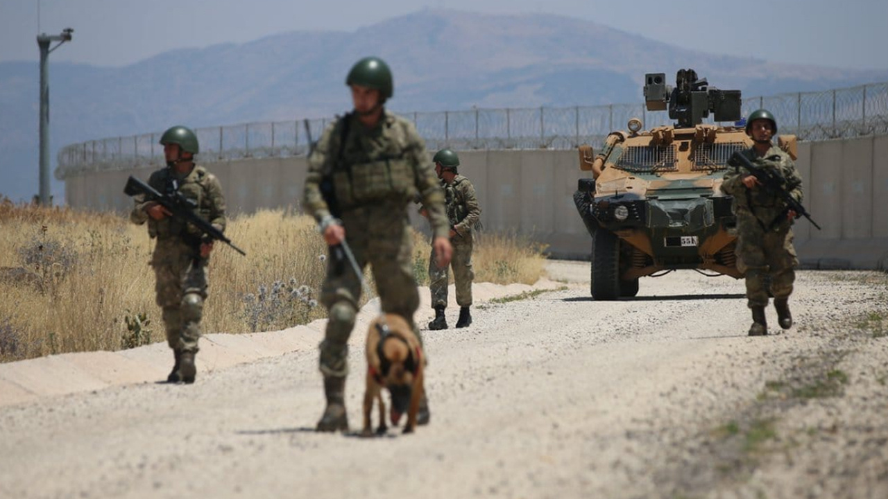 MSB duyurdu: Biri terörist 4 kişi Suriye sınırında yakalandı