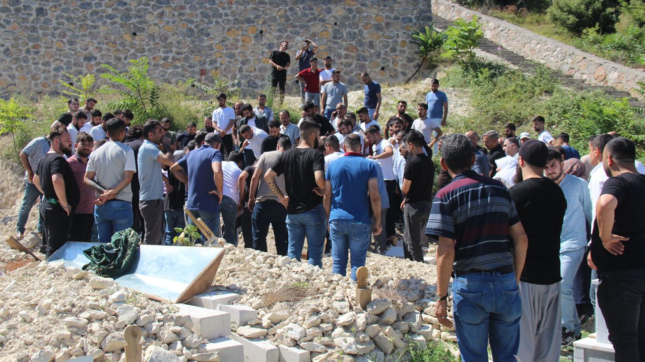 Düğün fotoğrafçısı Kocaeli'de dehşet saçtı! Damadın evini bastı: 2 ölü, 4 yaralı