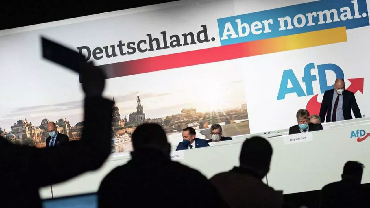 Aşırı sağcı "Almanya için Alternatif Partisi" anketlerde yükseliyor!
