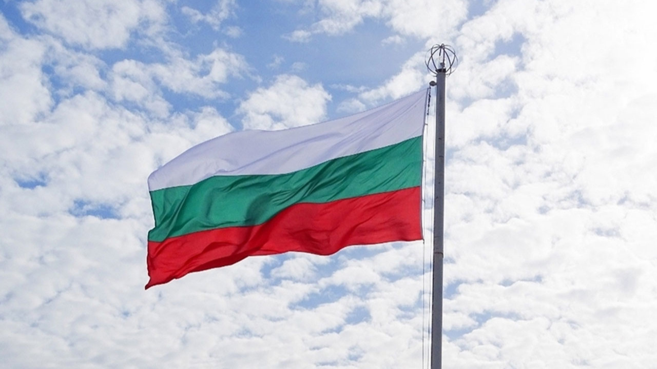 Bulgaristan Ukrayna’ya Rus yapımı 100 askeri araç gönderecek!