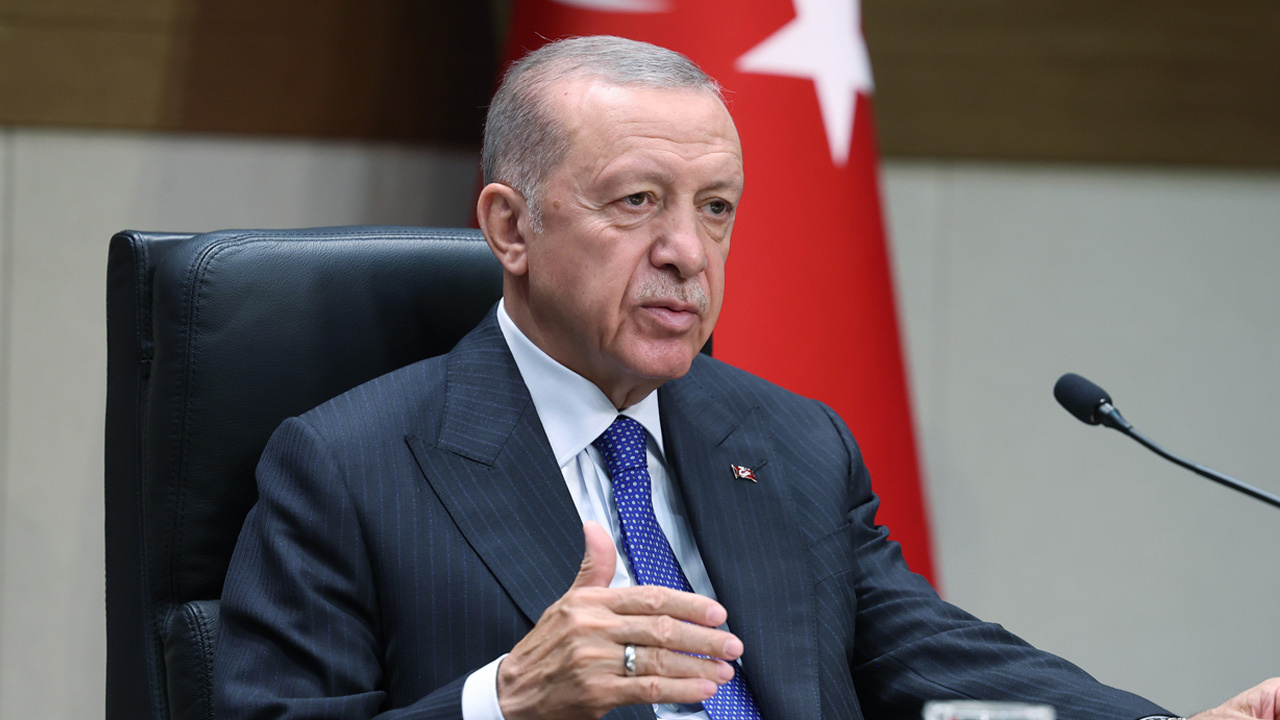 Cumhurbaşkanı Erdoğan'dan Erzurum Kongresi paylaşımı