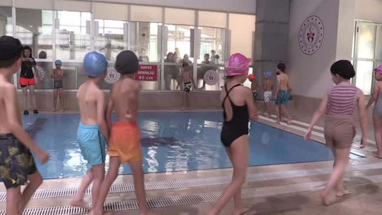 Hakkari'de 5 bin çocuğa yüzme eğitimi verilecek!