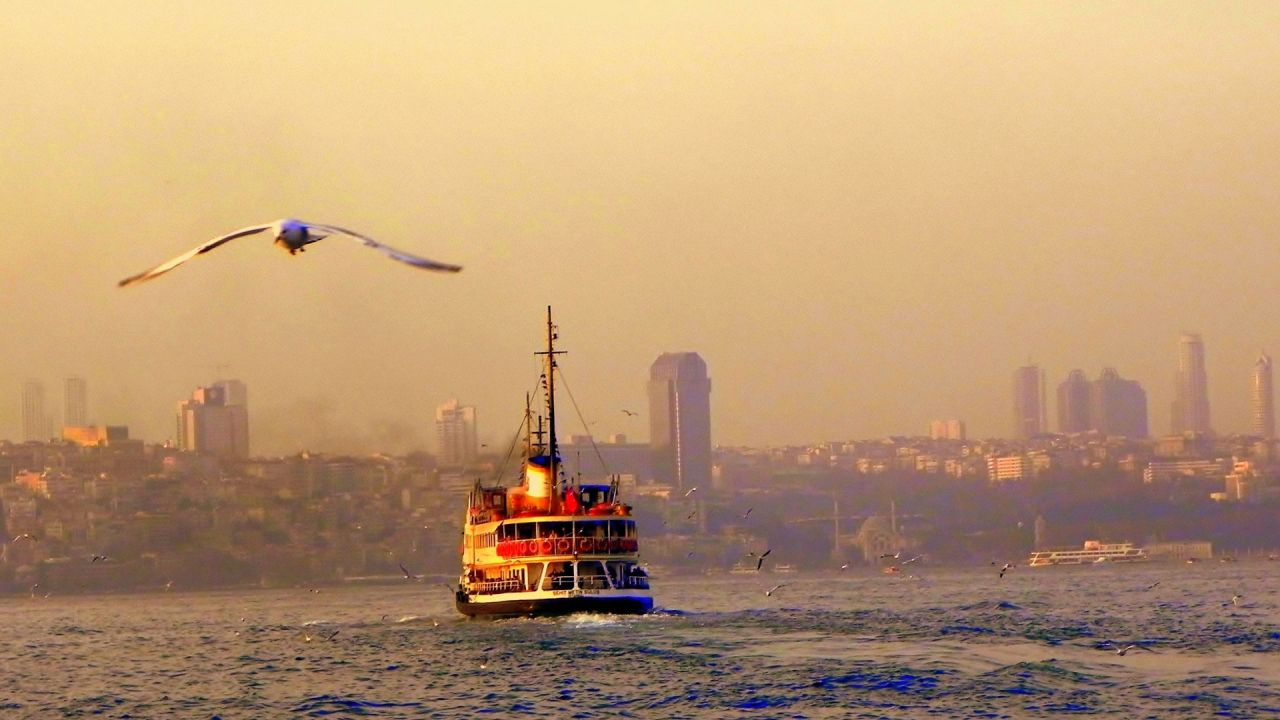 Meteoroloji ve uzmanlar yanıldı! İstanbul yine kavruluyor! İşte en yüksek sıcaklığın ölçüldüğü ilçeler