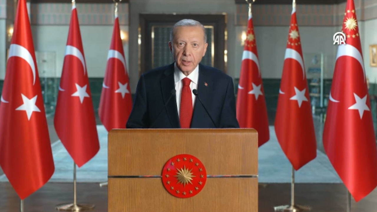 Cumhurbaşkanı Erdoğan duyurdu: Tarihimizin en yüksek ihracat sözleşmesine imza attık