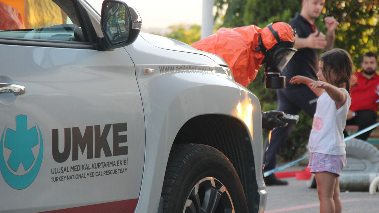 Kocaeli'de tüm birimler harekete geçti: Baygın bulunan şahıs hastaneyi karantinaya aldırdı