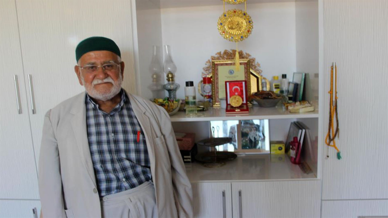 Konya Karapınar'da 86 yaşındaki vatandaştan duygulandıran hareket! Evini Mehmetçik Vakfı'na bağışladı
