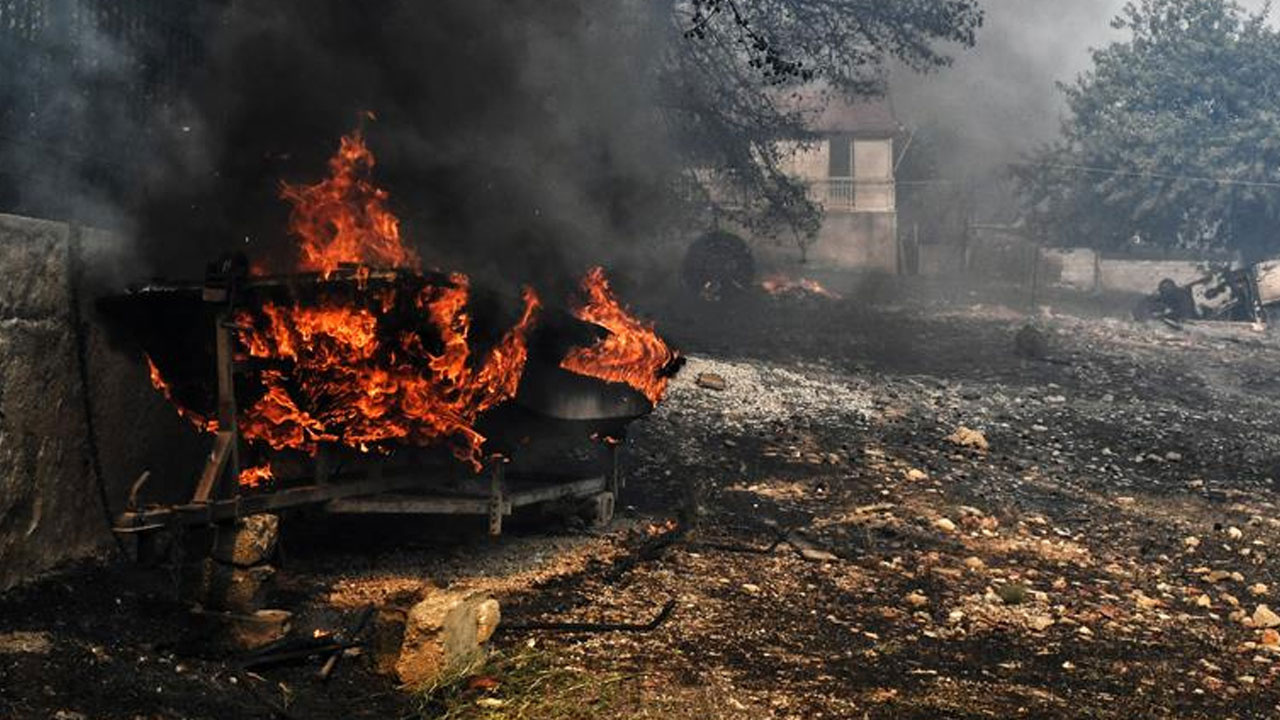 Yunanistan'da temmuzun ikinci yarısında 470 bin dönüm ormanlık alan yandı