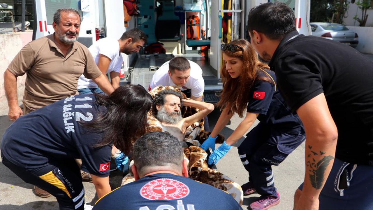 Alzheimer hastası kocasını çöp evde terk etti! Oğlunun sözleri yürekleri dağladı