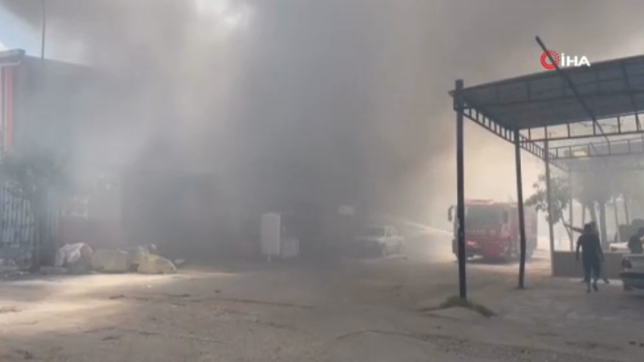 Osmaniye'de sanayi sitesinde patlama: Yangın çıktı, 2 kişi yaralandı! Olay yerinden ilk görüntüler...