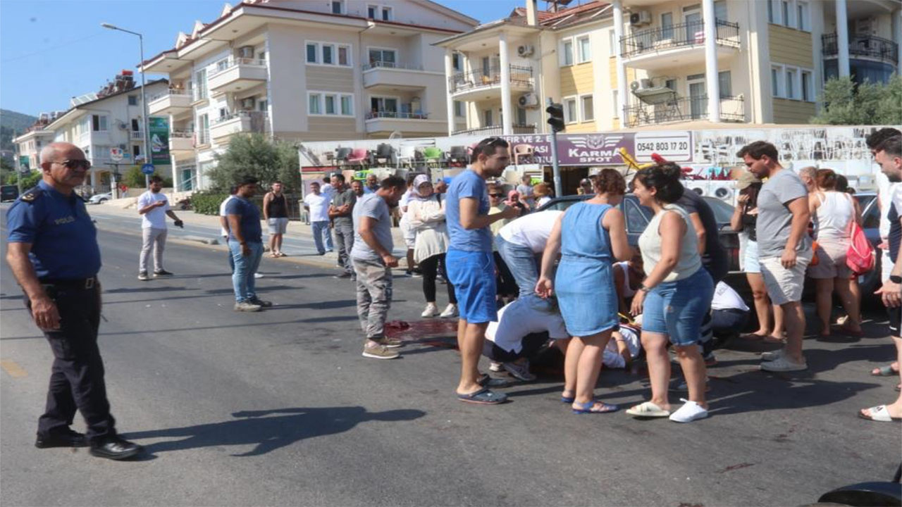 Fethiye'de acı kaza! Motosiklete çarpan kamyon kaçtı: 1 ölü, 1 ağır yaralı