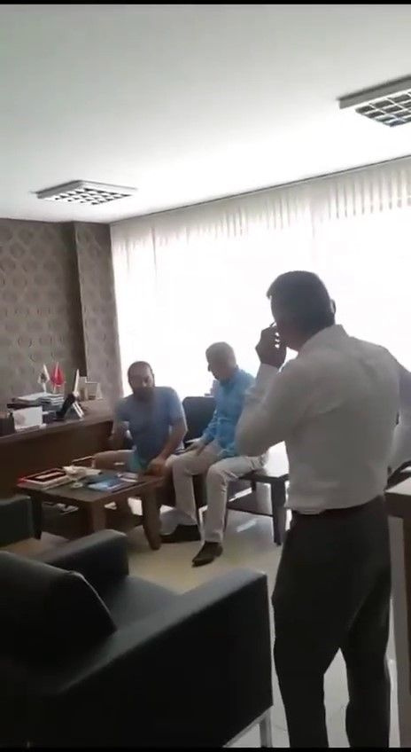 "34 gündür suyum akmıyor" deyip ASAT Alanya Şubesi'ni bastı, evinin vanası kapalı çıktı