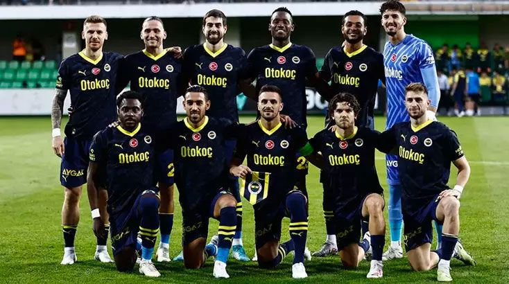 Fenerbahçe'de 2 yabancı futbolcu daha yolcu! Yıldız oyuncuya 11 milyon Euro'luk teklif