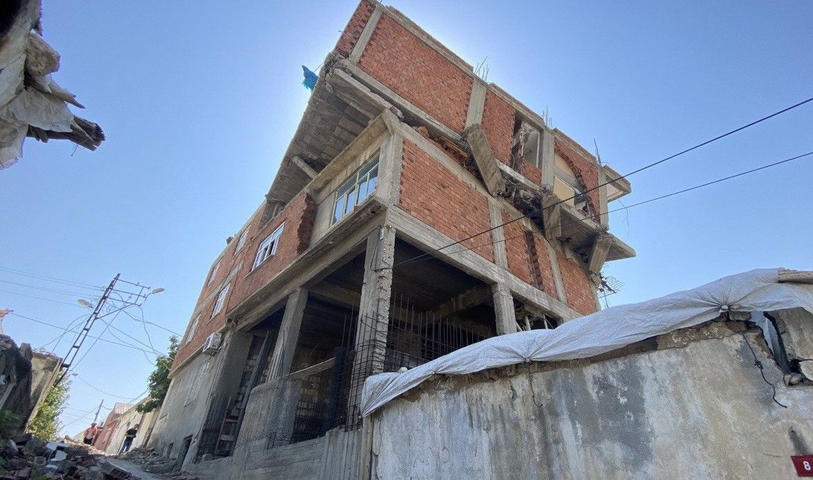 Kahramanmaraş'ta depremde bu hale geldi! Herkes korkuyor her an yıkılabilir