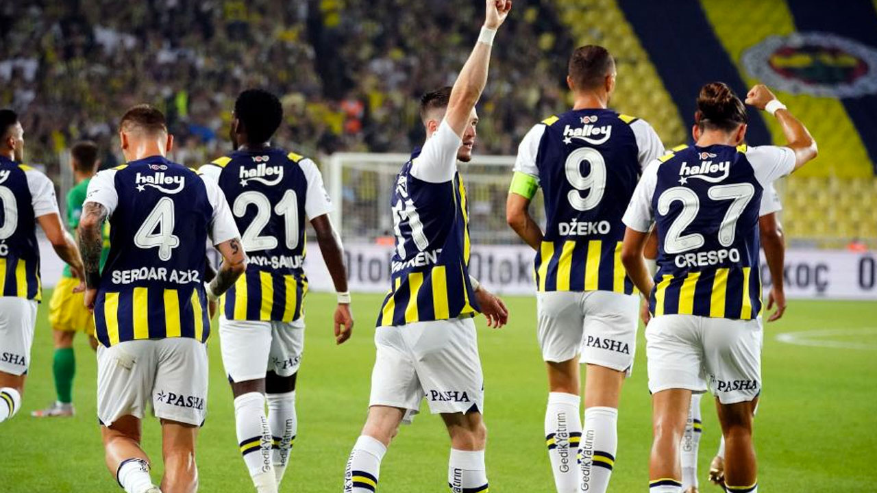 Fenerbahçe'de 2 yabancı futbolcu daha yolcu! Yıldız oyuncuya 11 milyon Euro'luk teklif