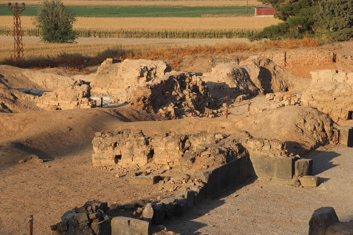 Hatay'da duvar kalıntılarının altından çıktı, ne olduğu çözüldü: Meğer 3 bin 800 yıl önce...