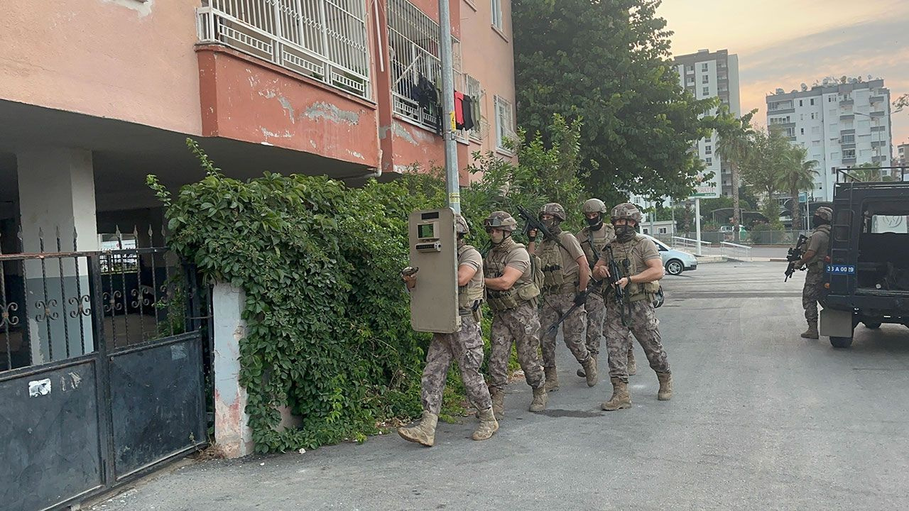 Mersin'de terör örgütü PKK'ya şafak operasyonu! 11 gözaltı kararı