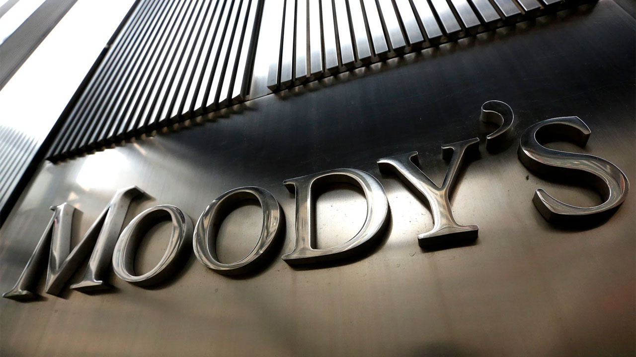 Moody's Türk bankaları için görünümü negatiften durağana çevirdi
