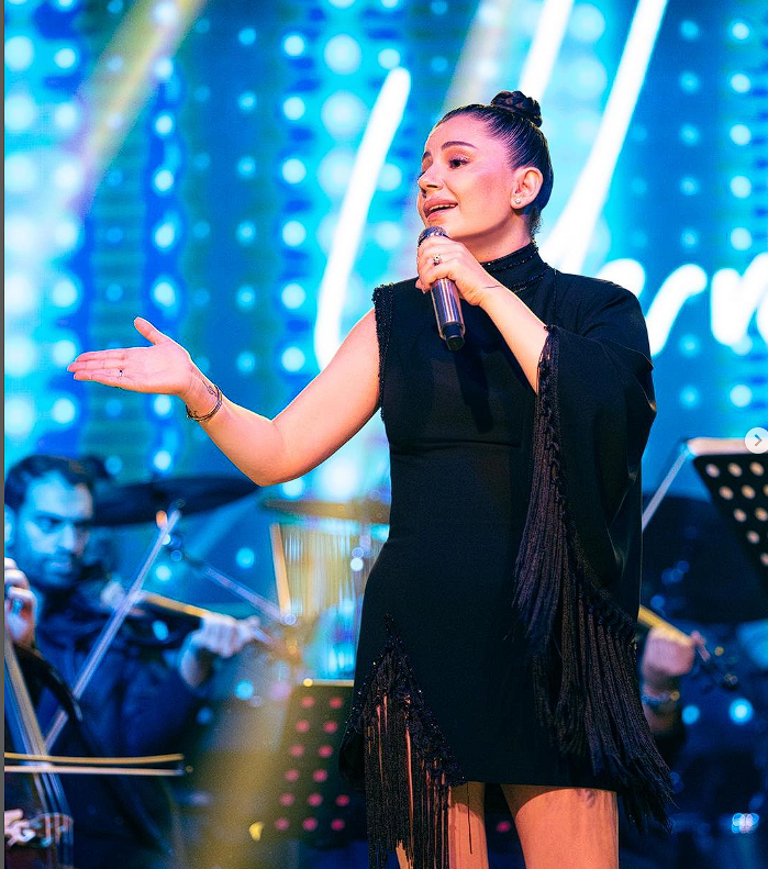 Şarkıcı Merve Özbey hastanelik oldu! Bütün konserlerini tek tek iptal etti