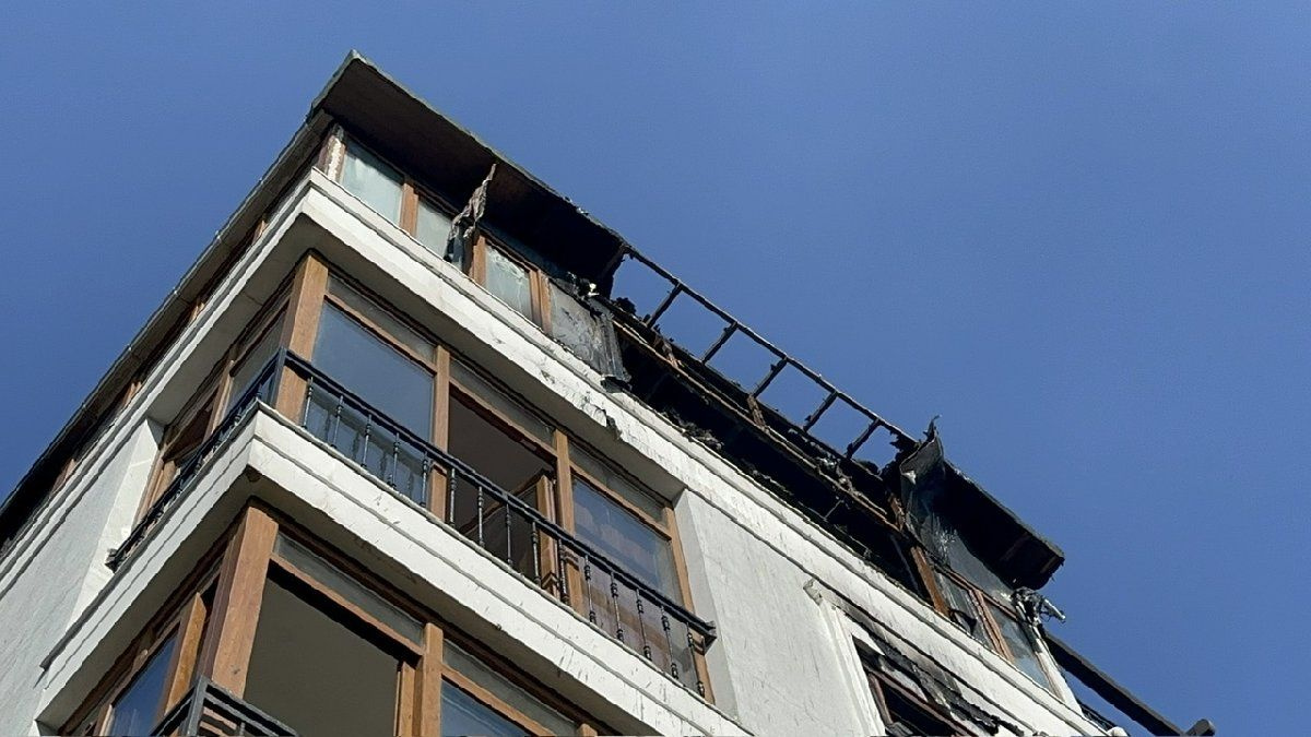 Kadıköy'de yangında 3. kattan aşağı atladılar! İBB eski Daire Başkanı kurtuldu karısı öldü