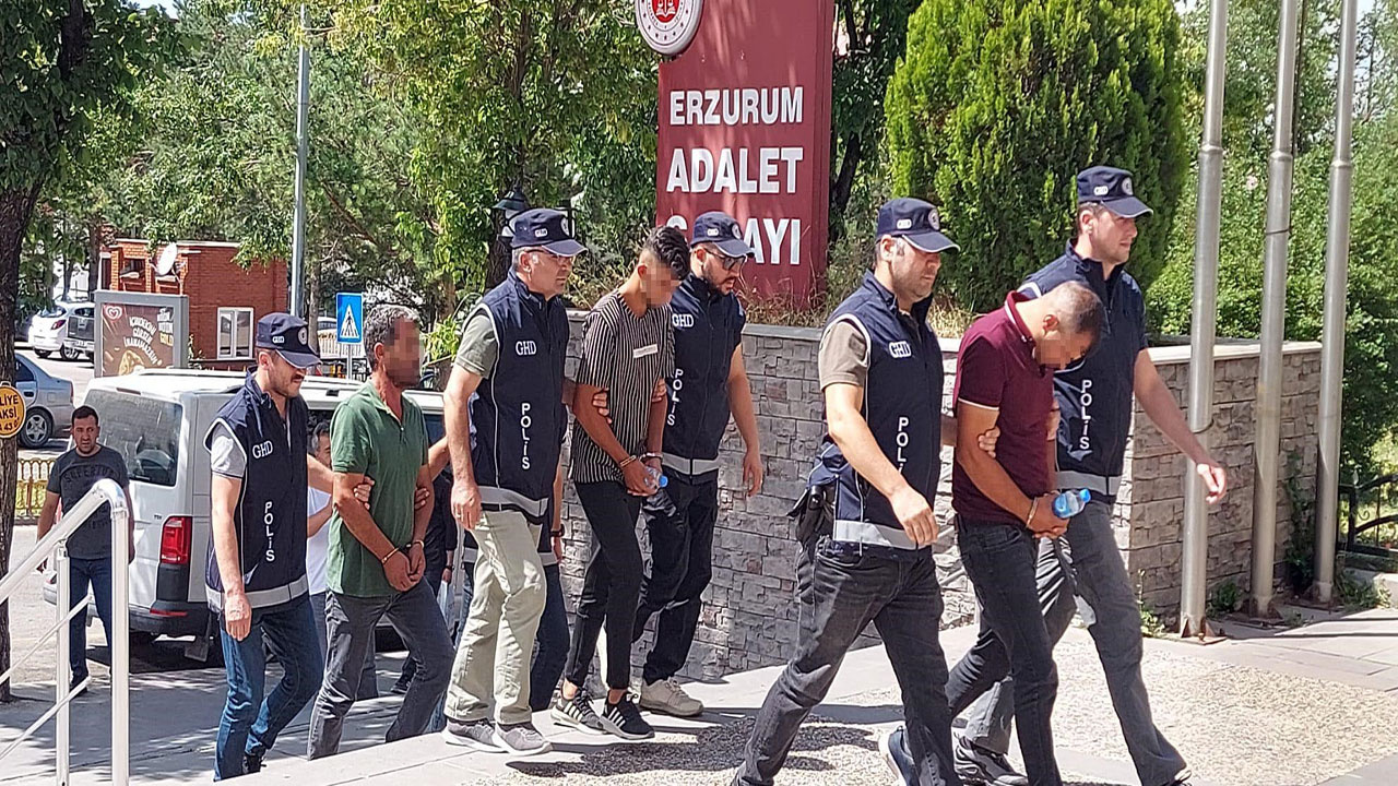 Erzurum'da göçmen kaçakçıları polisten kaçamadı!