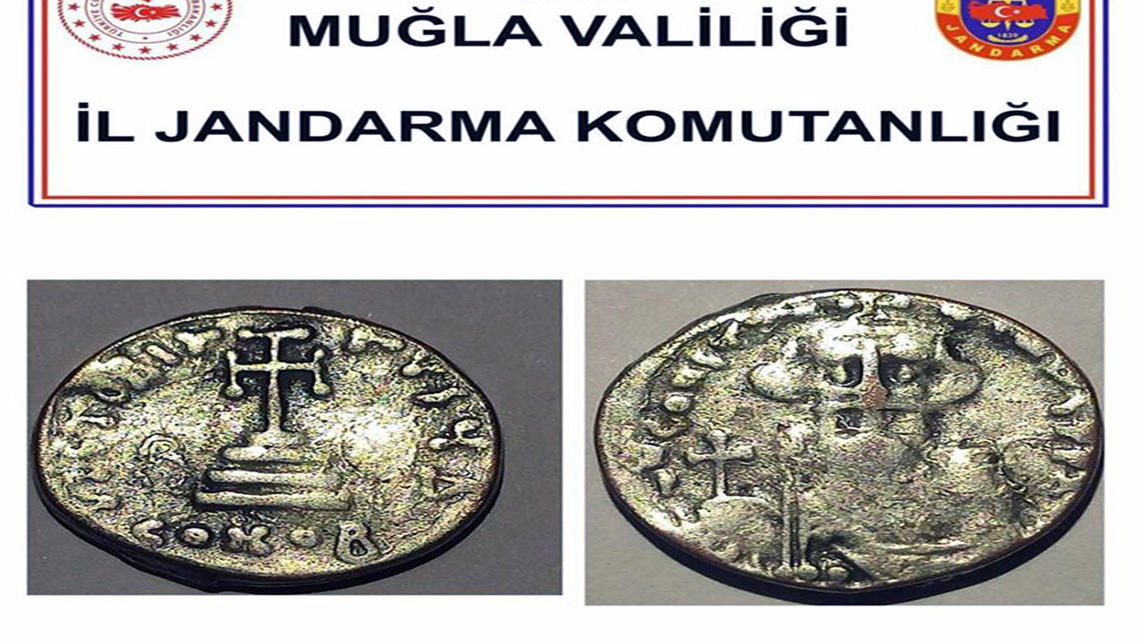 Muğla'da tarihi eser kaçakçısı suç üstü yakalandı! Roma dönemine ait madalyon ele geçirildi