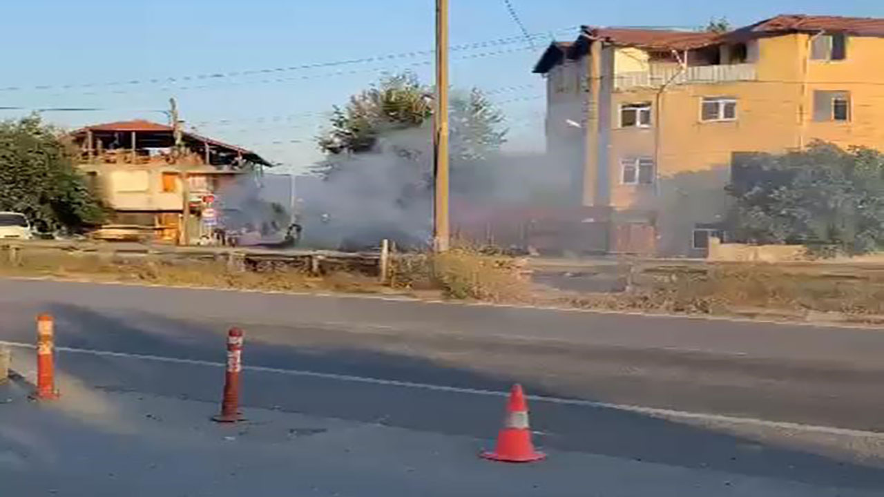 Sakarya'da seyir halindeki otomobil alev alev yandı!