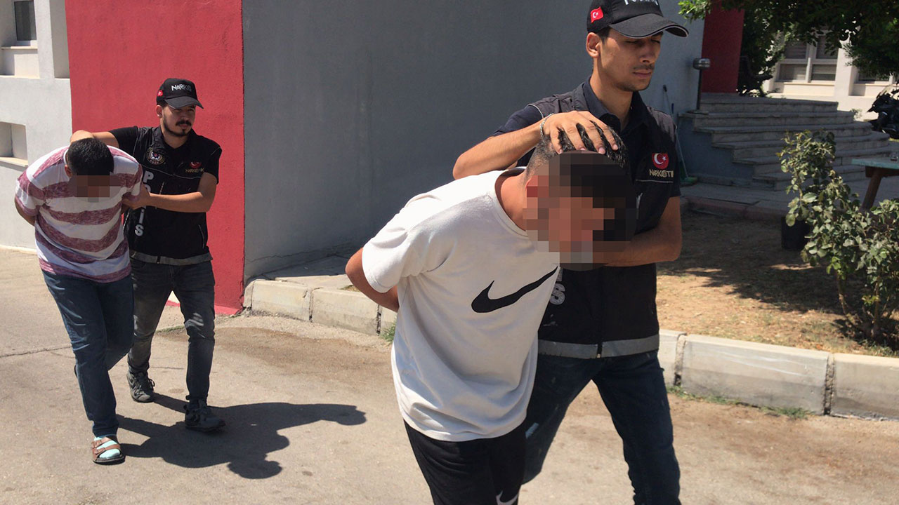 Adana'da uyuşturucu operasyonu! Birçok uyuşturucu madde ele geçirildi