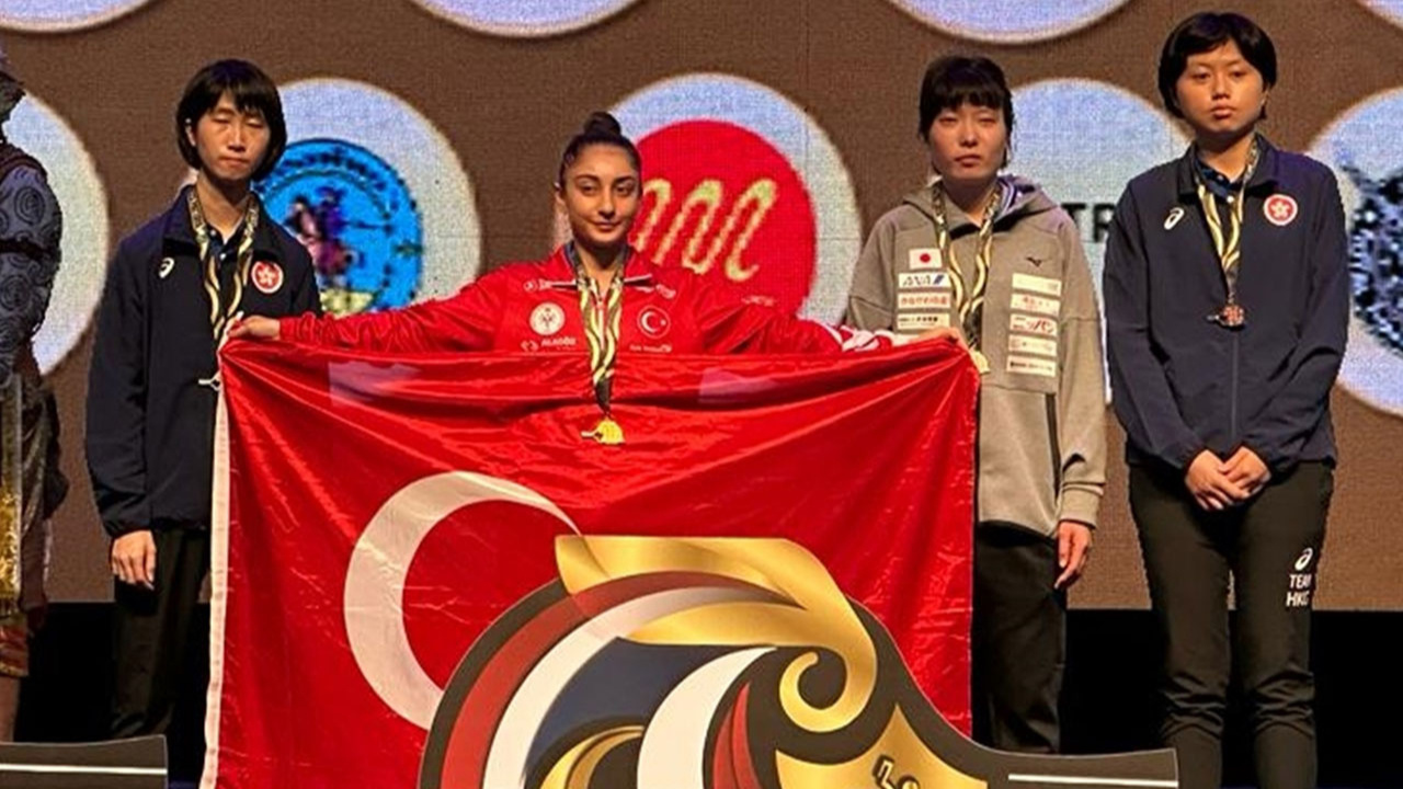 Para masa tenisçi Ebru Acer, Tayland Açık'ta altın madalya kazandı!