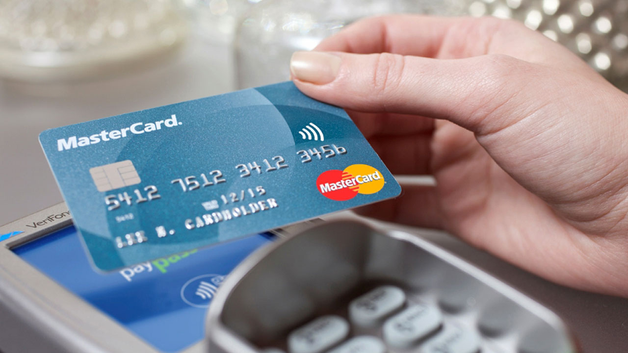 Kredi kartı olanları yakından ilgilendiriyor faiz oranları değişti
