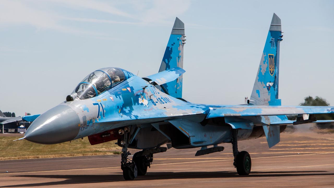 Ukrayna ordusuna ait 2 uçak havada çarpıştı: 3 ölü