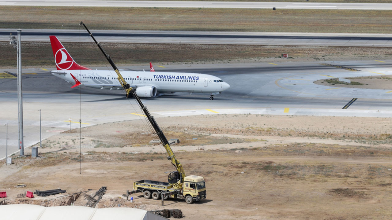 Antalya Havalimanı hem rekor kırıyor hem yenileniyor!