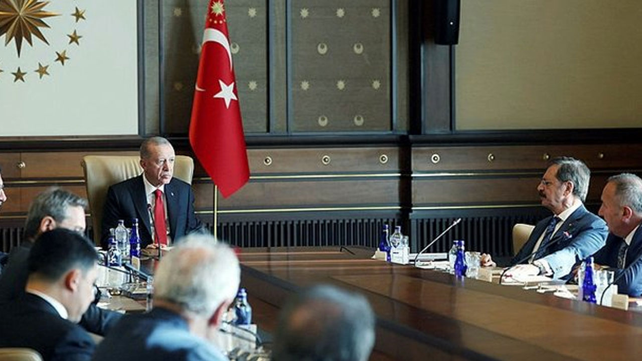 Cumhurbaşkanı Erdoğan, TOBB Başkanı Hisarcıklıoğlu'nu kabul etti
