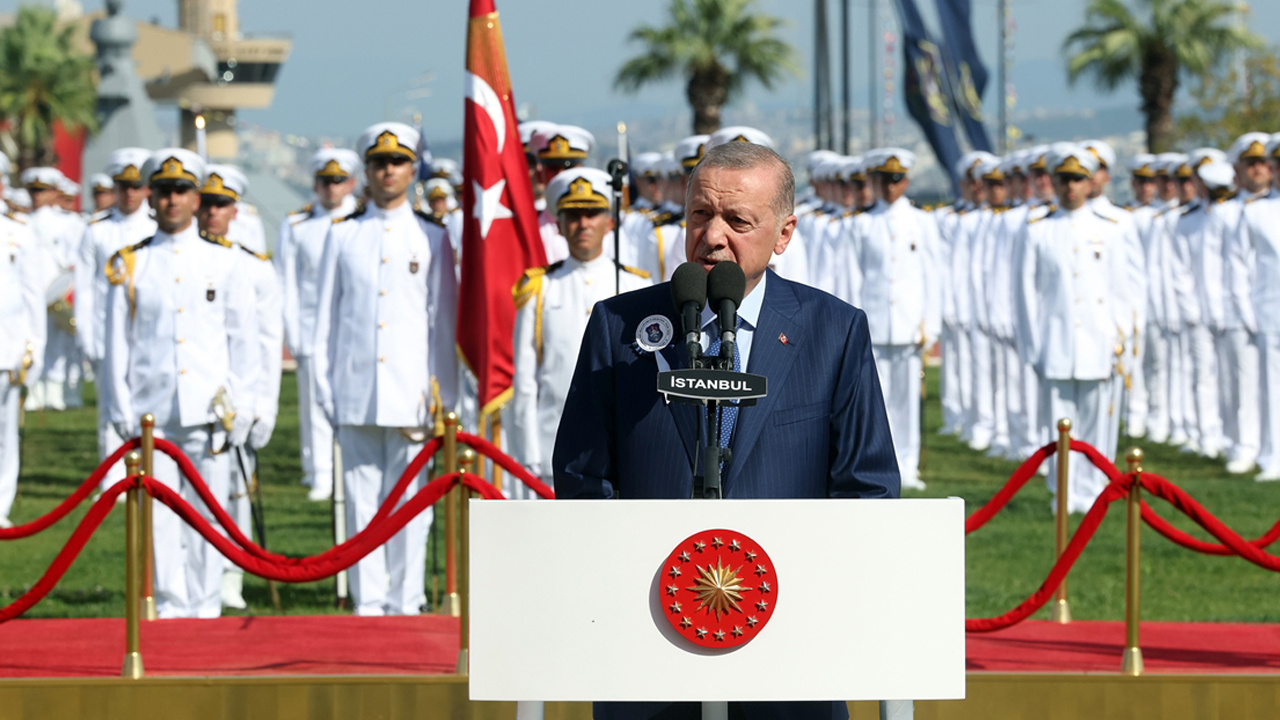 Cumhurbaşkanı Erdoğan: Aynı düşünmesek de aynı yöne bakmayı başarabilmeliyiz