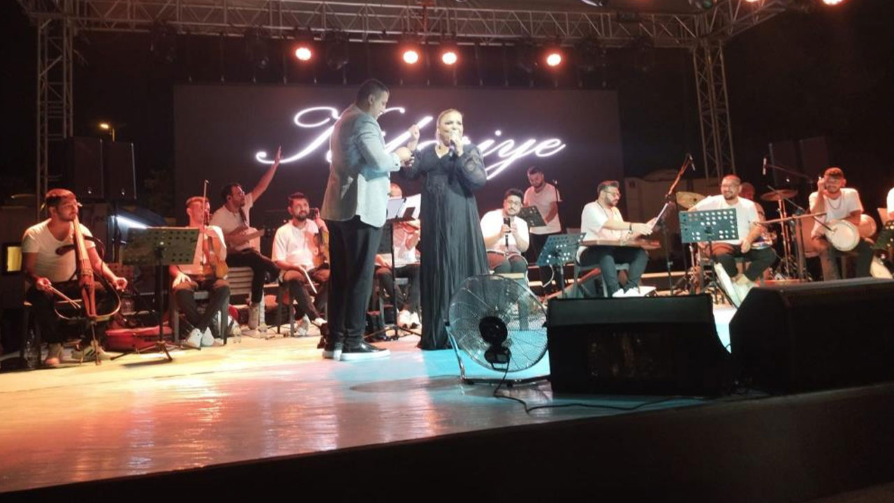 Kibariye yaza Ağva'daki konserye veda etti!