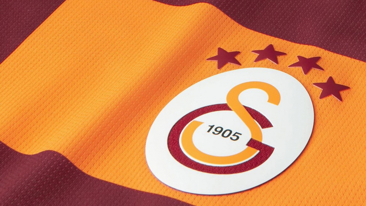 Galatasaray'dan 2 bomba birden! Resmen açıklandı...