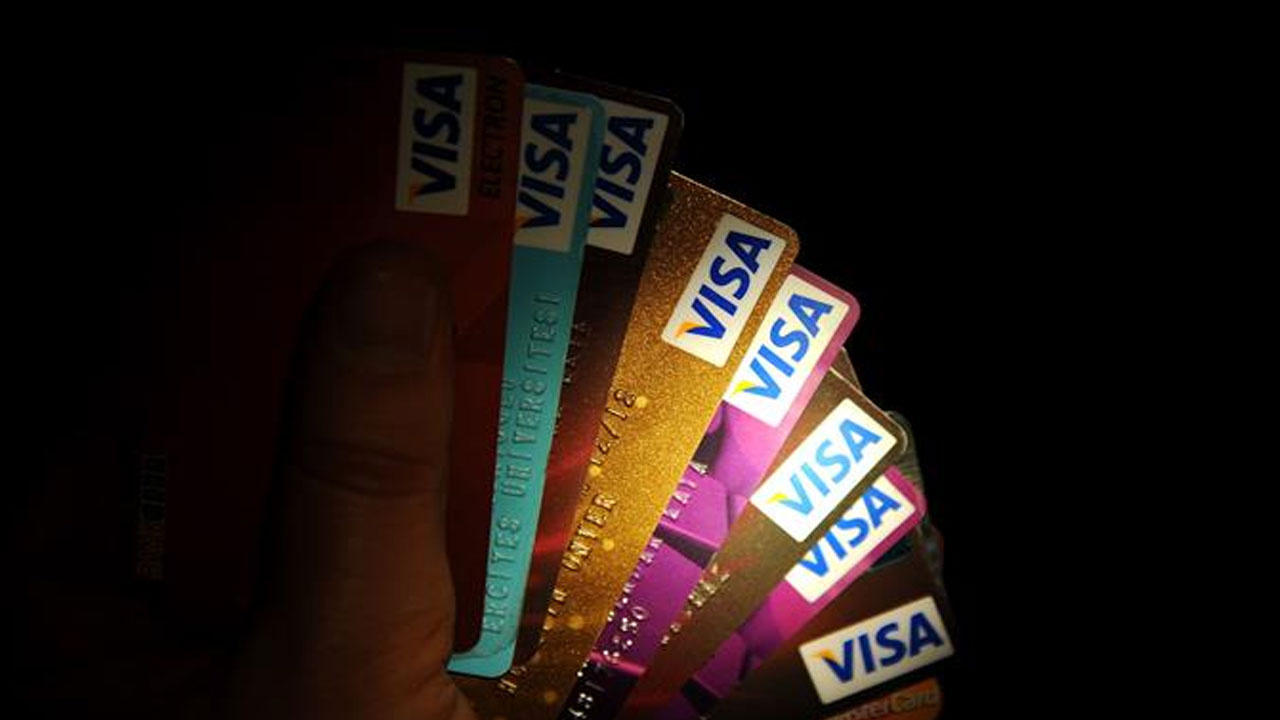 Kredi kartında yeni dönem mi? Bankalar 'sınır' sinyali verdi